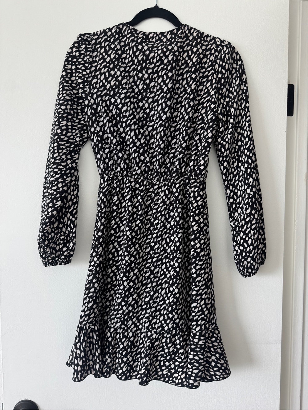 Abound Black & White Animal Print Long Sleeve Ruffle Hem Mini Dress XXS - Picture 2 of 4